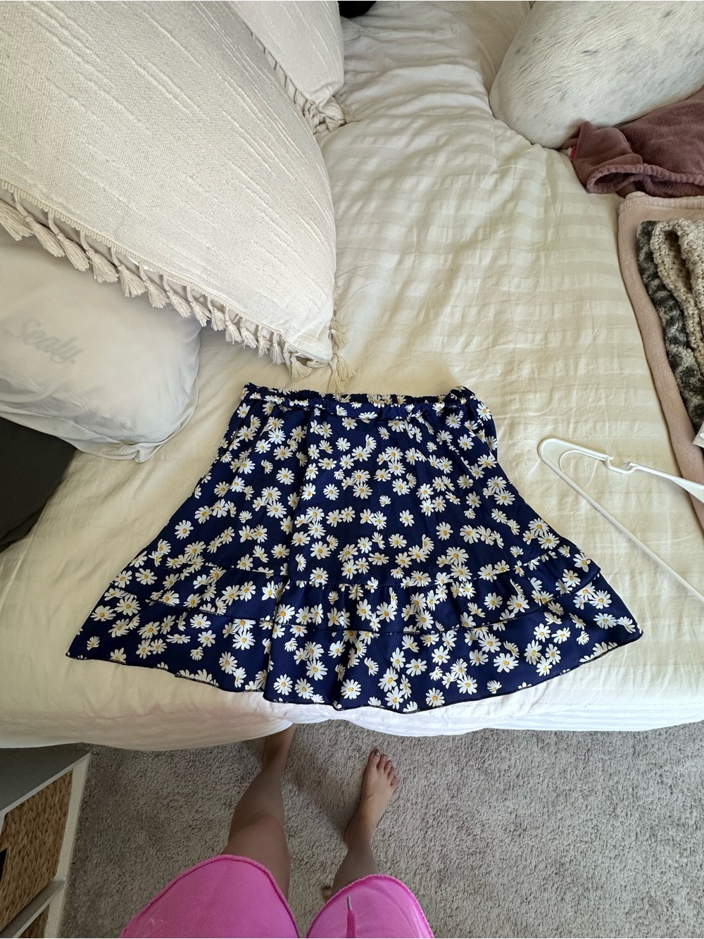 SHEIN Navy Blue Daisy Print Ruffle Skater Skirt